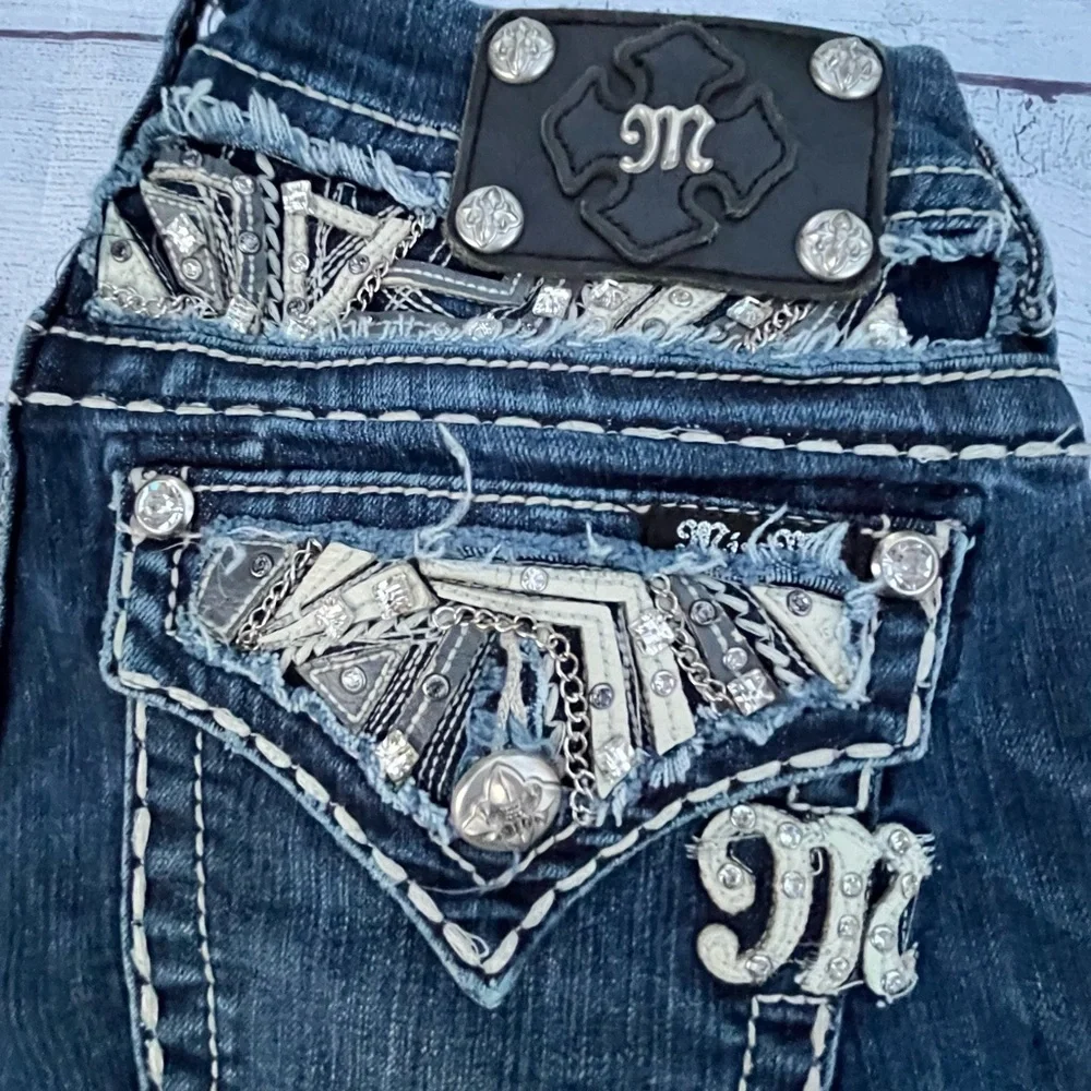 Miss Me Embellished Jeans with Rhinestone Details - Picture 3 of 13